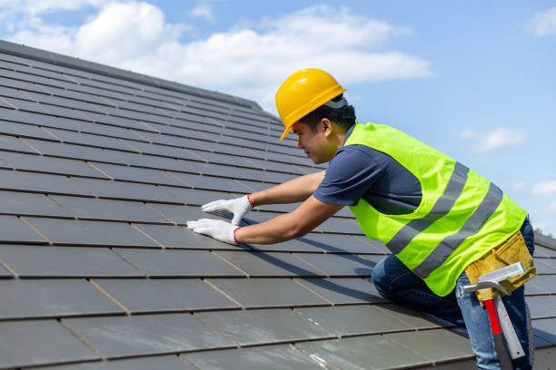 Best Best Roofing Contractors  in Gibraltar, MI